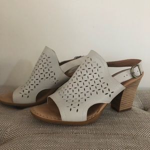 BORN Cutout Sandals